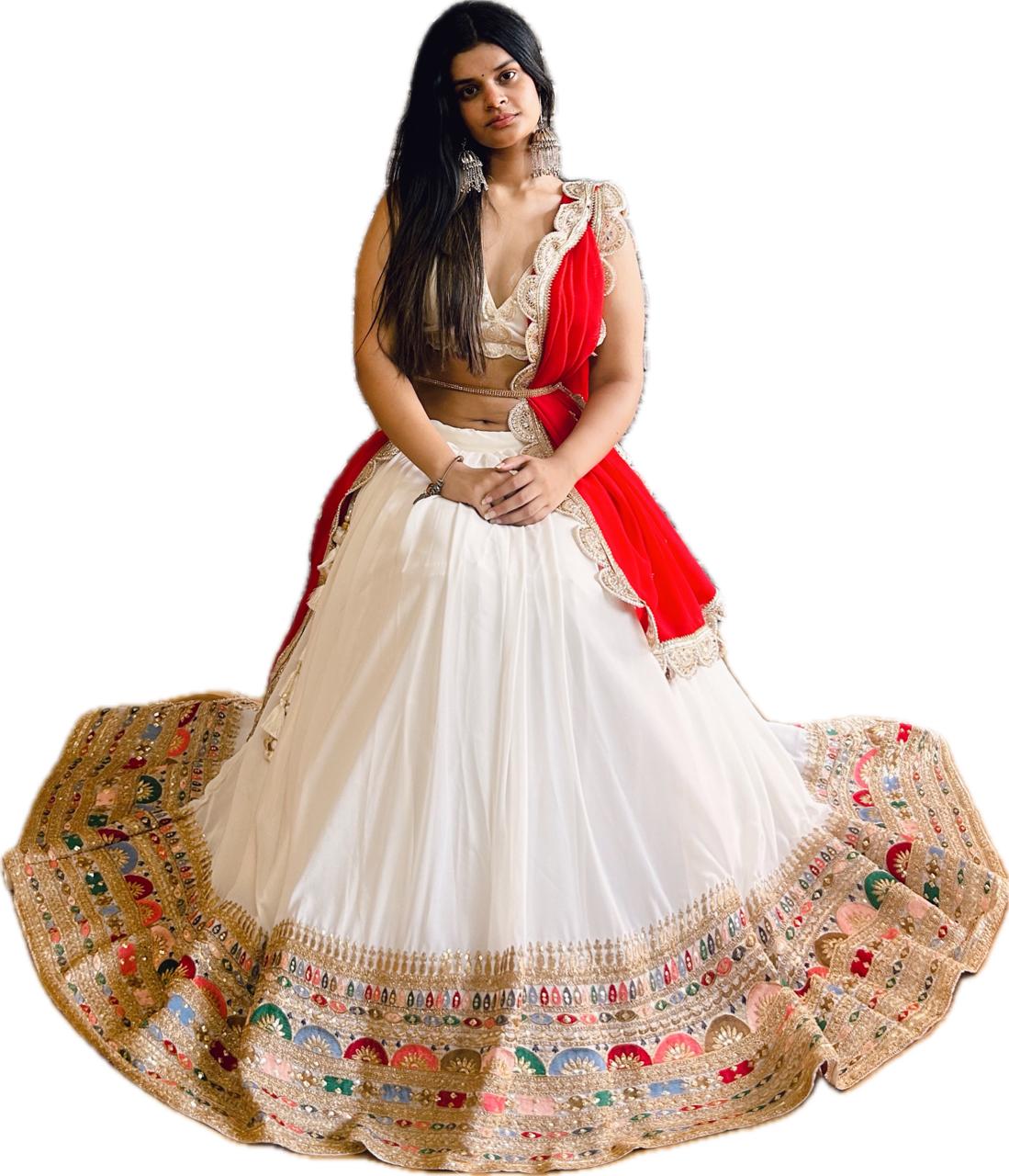 Aarohi Lehenga Set – Classic Ivory & Scarlet Elegance