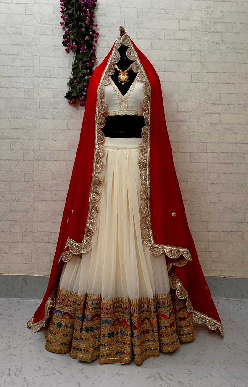 Aarohi Lehenga Set – Classic Ivory & Scarlet Elegance