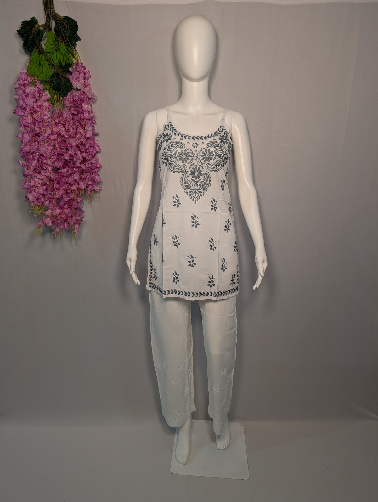 Mehek Noodle Strap Chikankari Kurti – Monochrome Muse