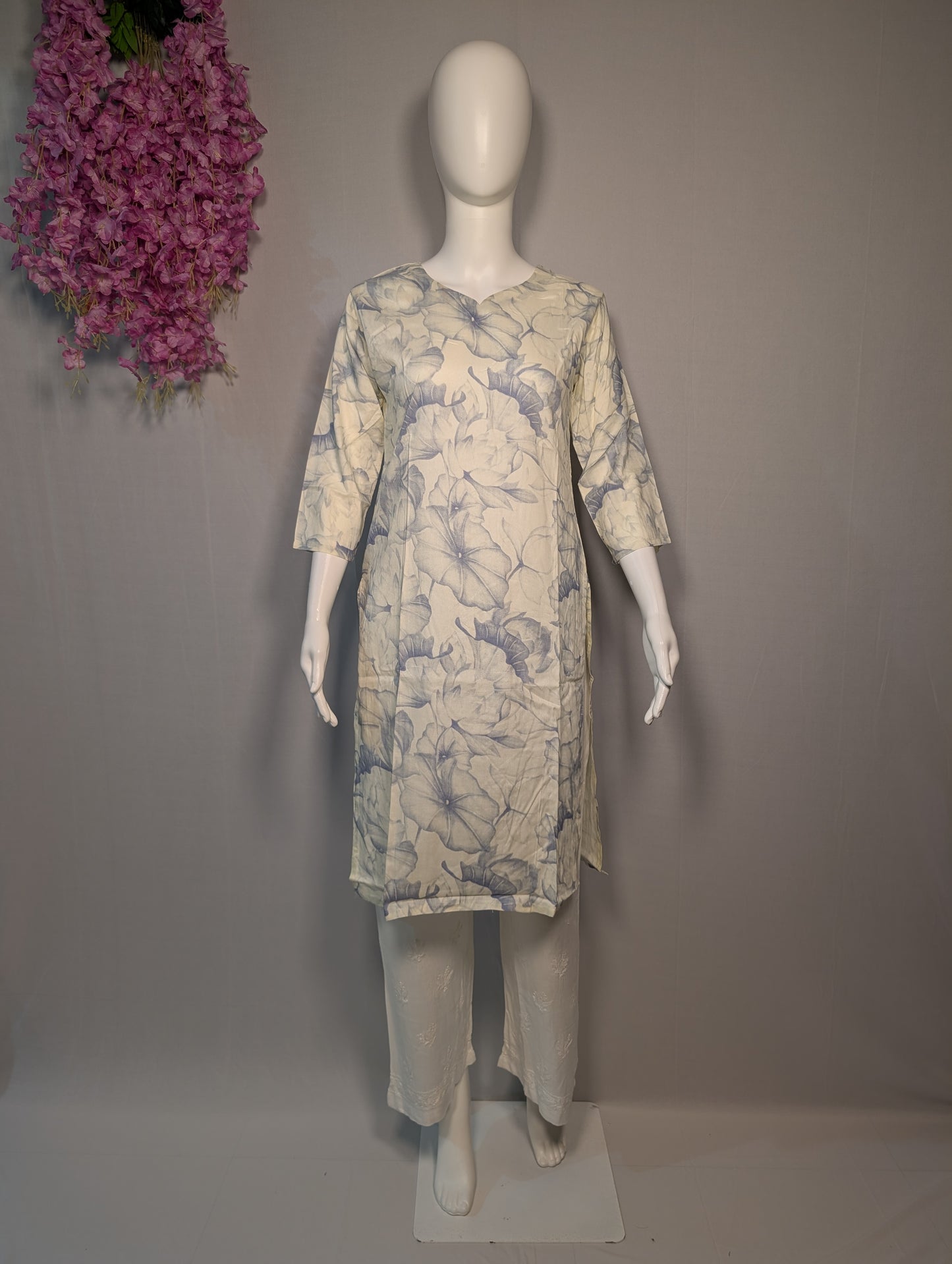 Aarvi Cotton Kurti – Soft Leafy Prints for Everyday Grace