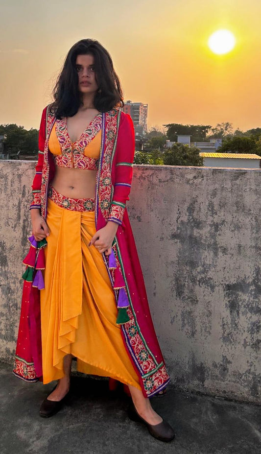 Gulbahaar 3-Piece Set – Regal Radiance in Silk