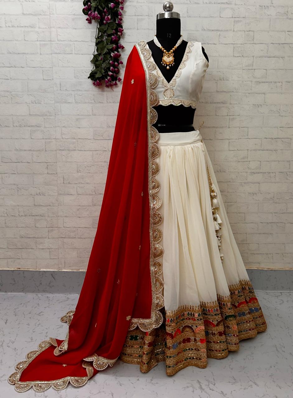 Aarohi Lehenga Set – Classic Ivory & Scarlet Elegance