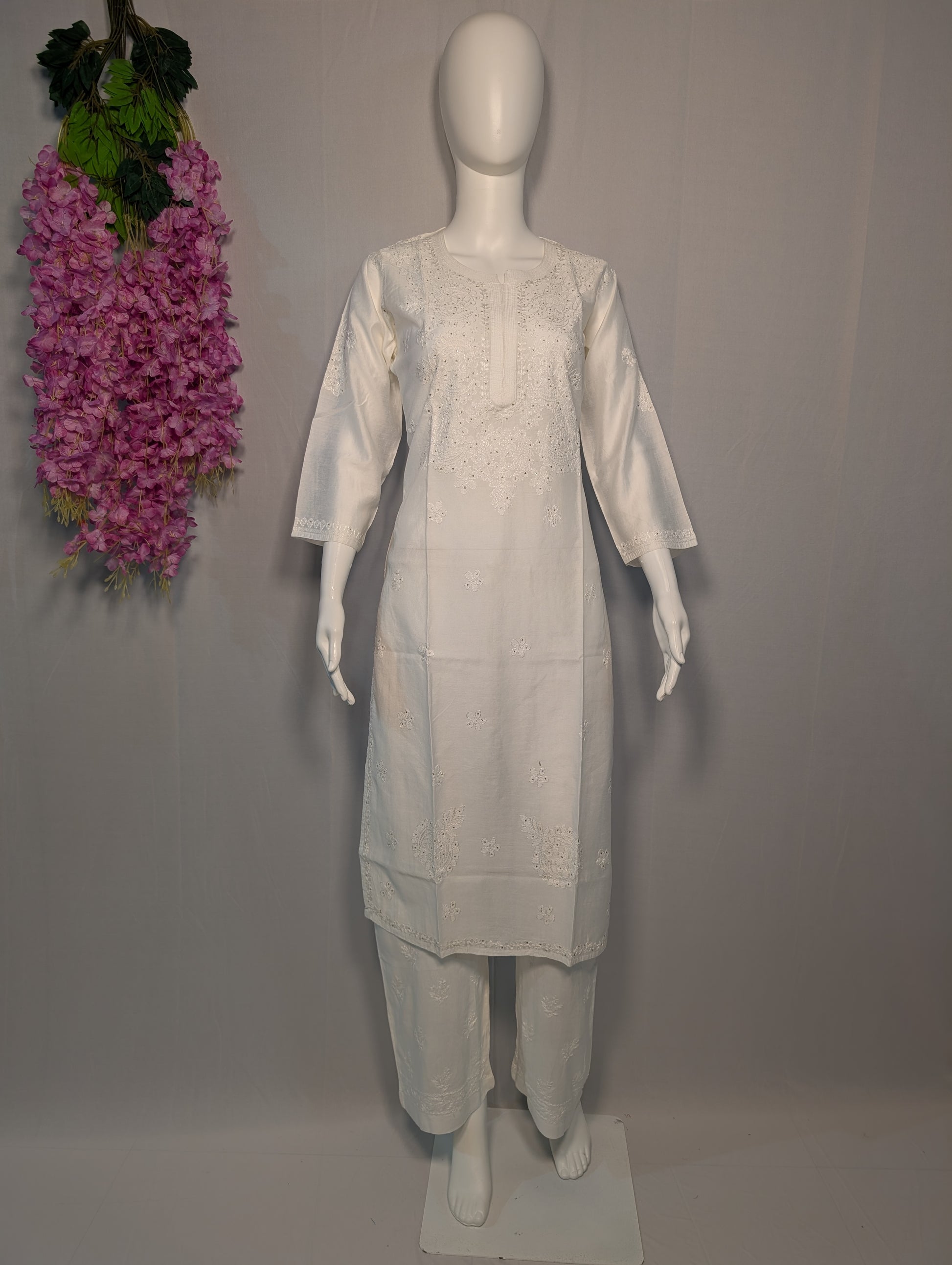 Chanderi Chikankari Kurti – White Elegance in Threaded Whispers